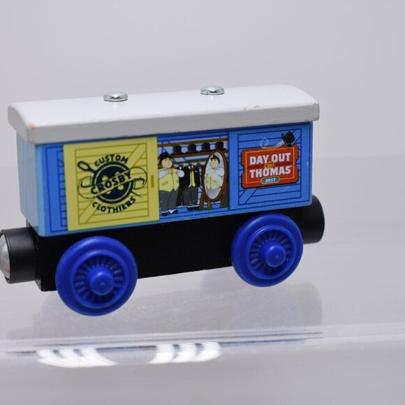 Day Out With Thomas Custom Crosby Clothiers Wooden Railway Car 2017 RARE - Picture 7 of 10